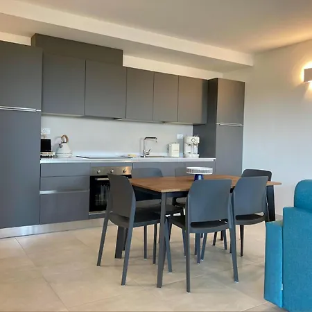 Seafront D'olivo Al Mare *