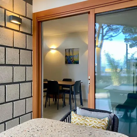 Apartment Seafront D'olivo Al Mare *
